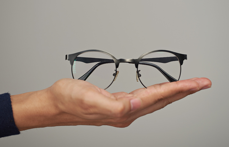 ViviOn™ (CBC) - Eyewear Applications - Frame of Reading Glasses